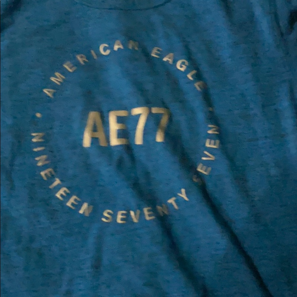 Men’s medium AE  t shirt